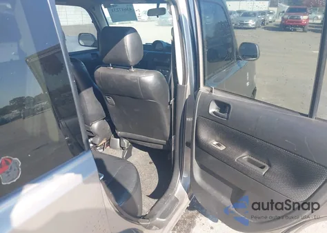 2005 Scion Xb from USA, damaged, VIN JTLKT324250204957